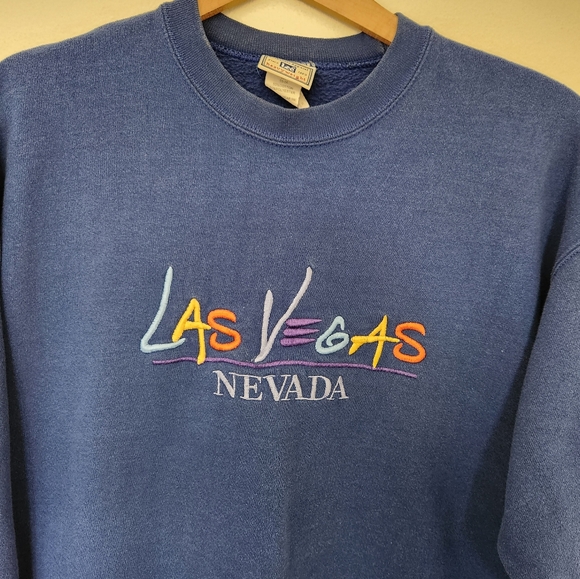 Vintage Las Vegas Sweatshirt Fits Women's Medium - Picture 3 of 6